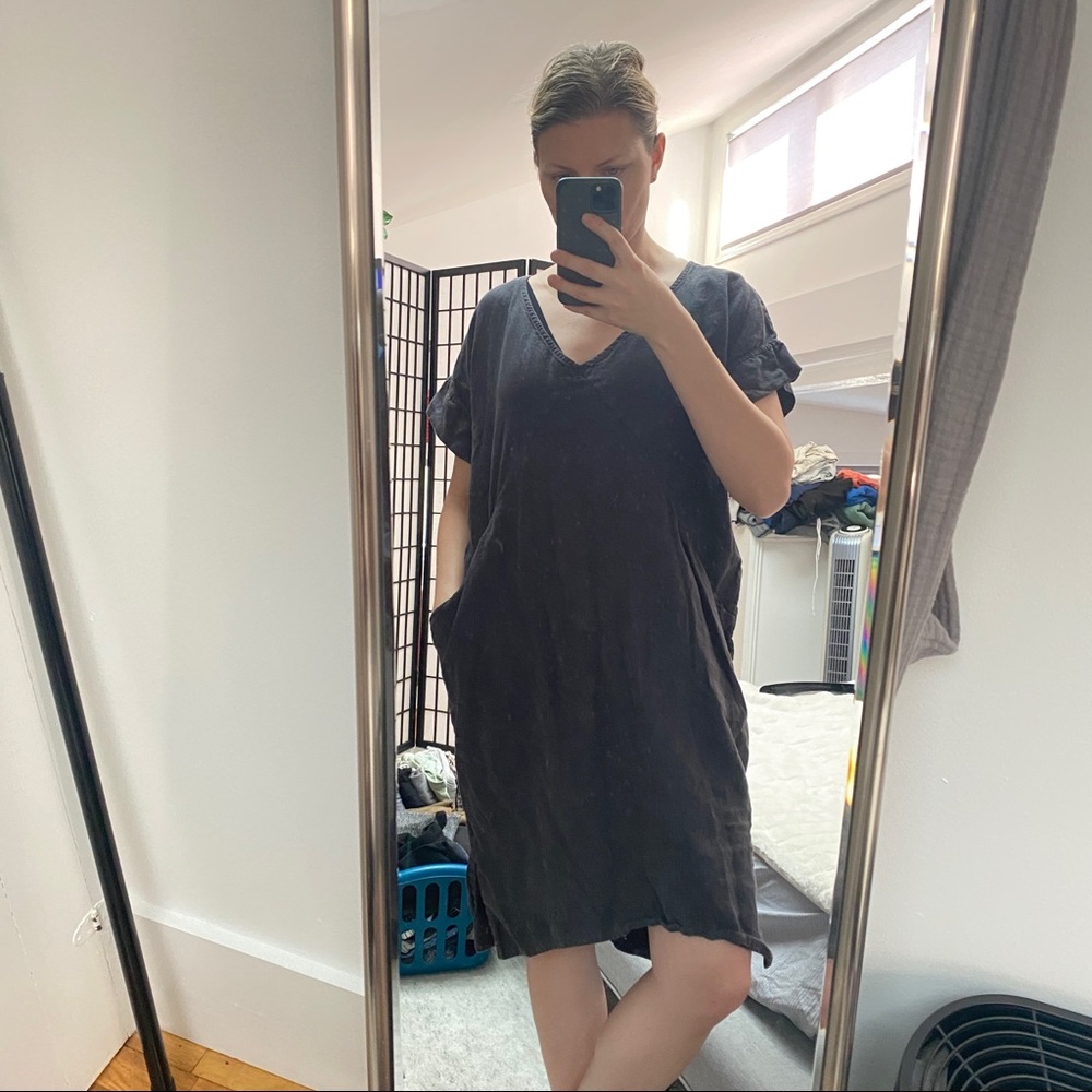 ESBY 💯 linen made in the USA dress with pockets. Size small